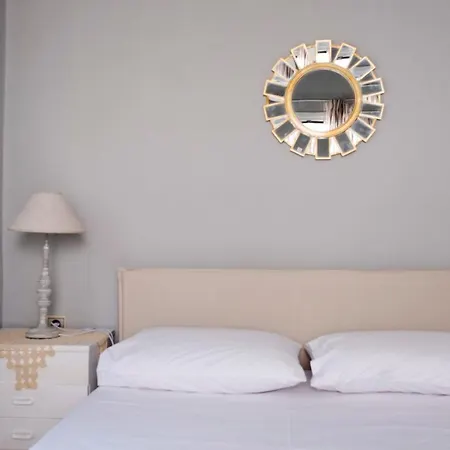 Apartment House 8 Ermoupoli