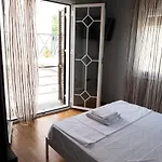 House 8 *